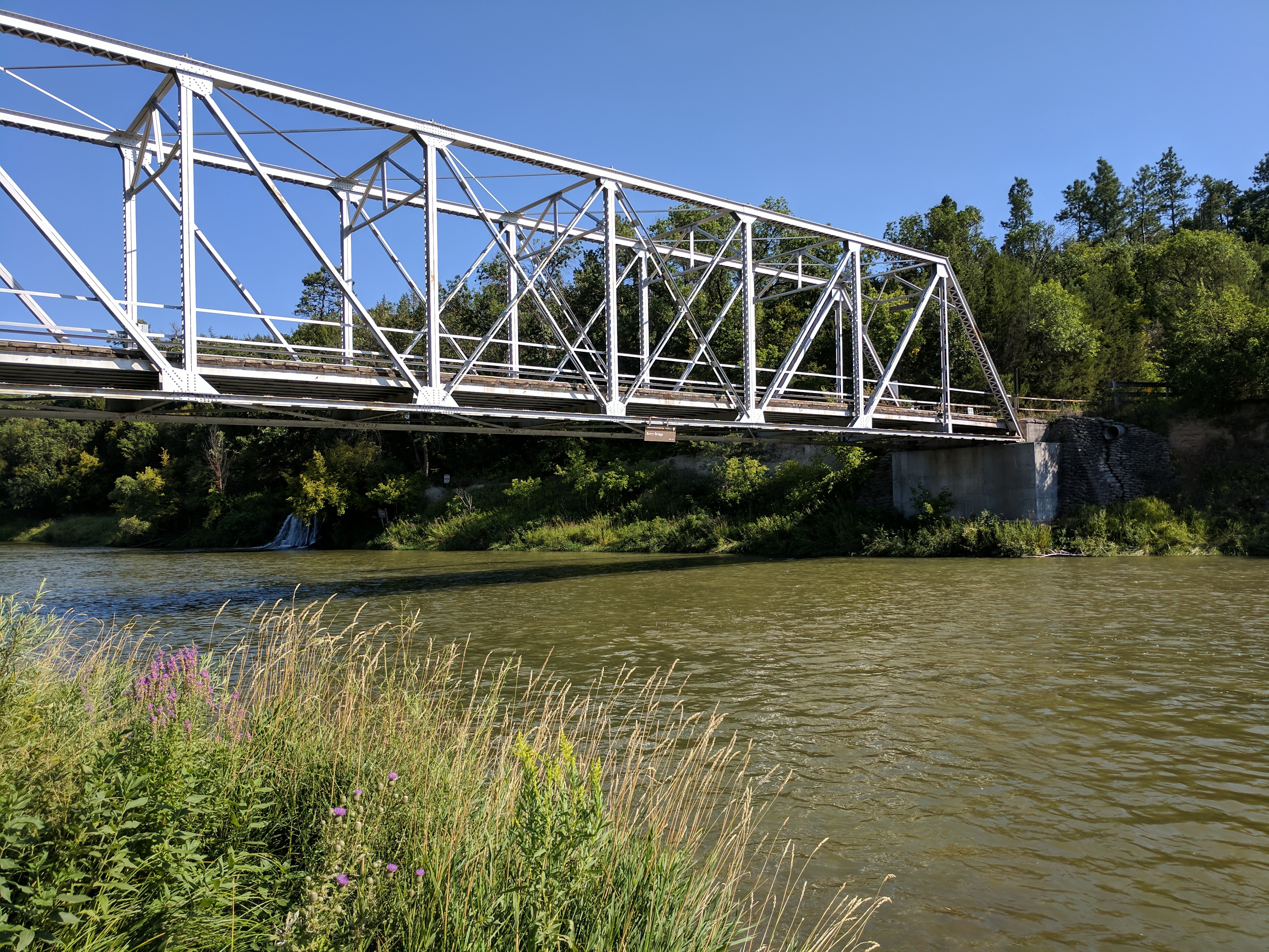 Berry bridge